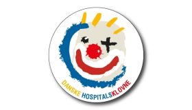 Klistermærke-hvid_folie-Danske_Hospitals_Klovne